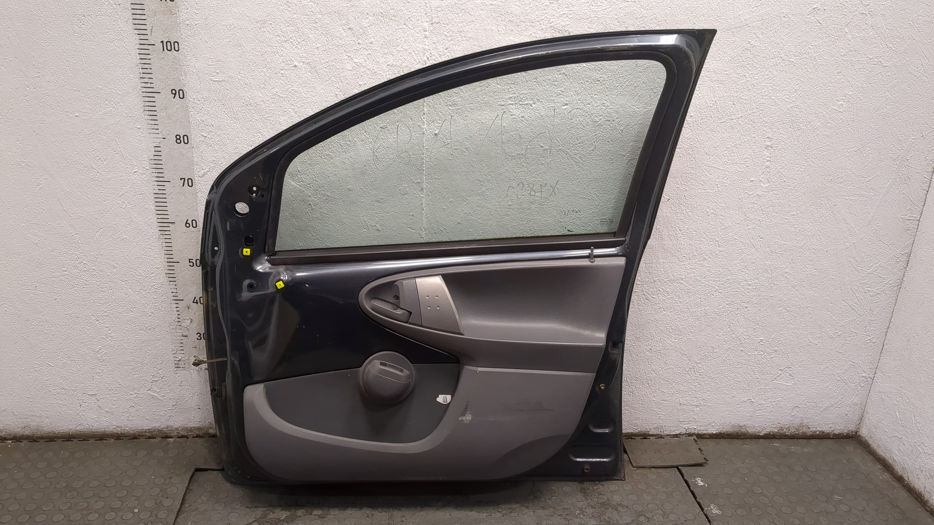 Дверь передняя правая