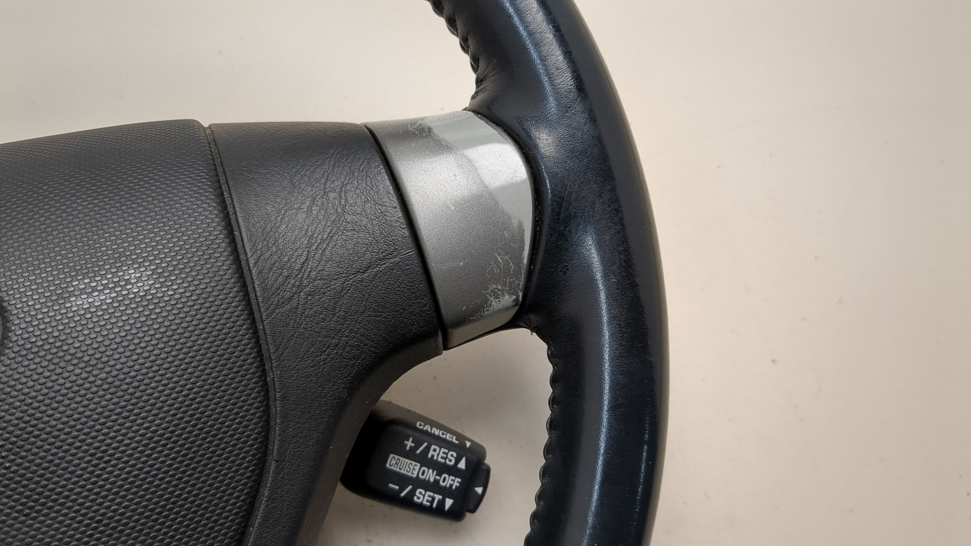 Рулевое колесо (руль)