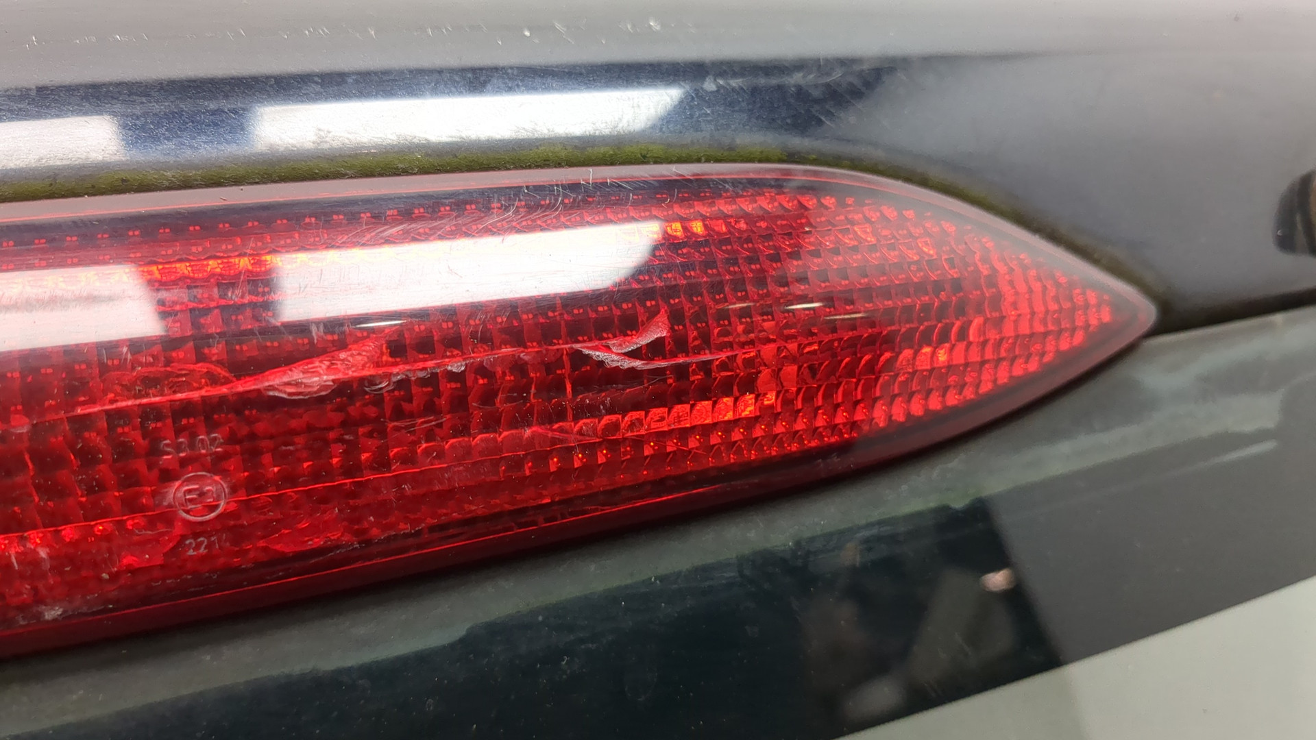 Дверь багажника