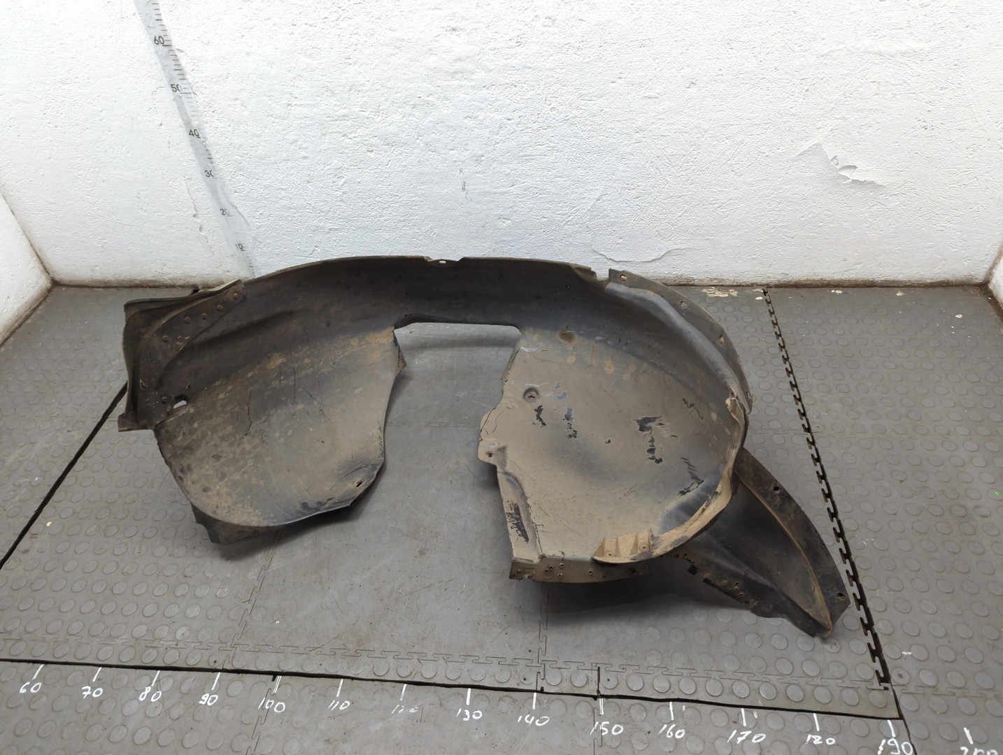 Локер передний правый