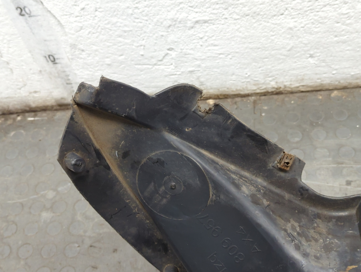 Локер передний левый