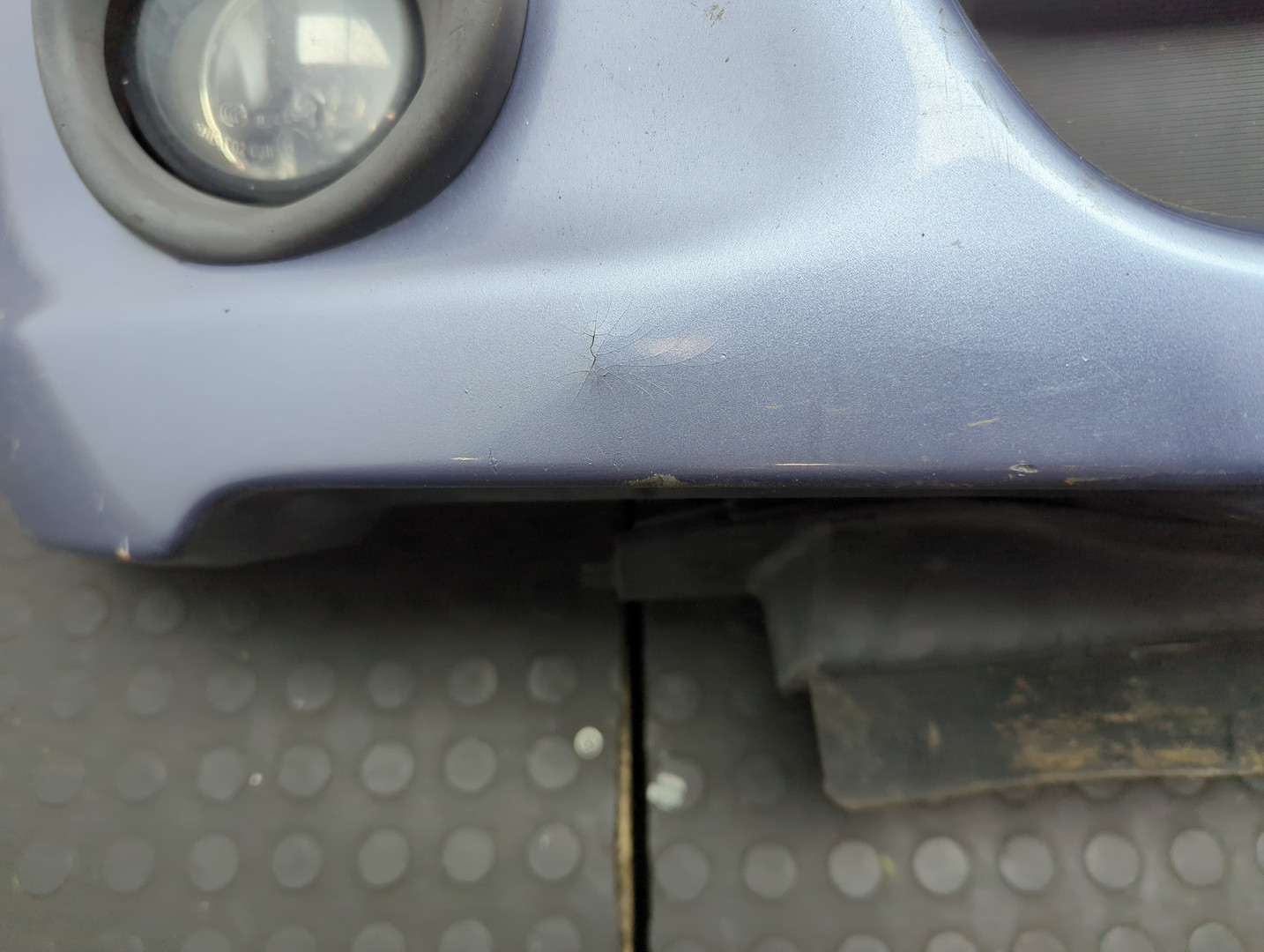 Бампер передний