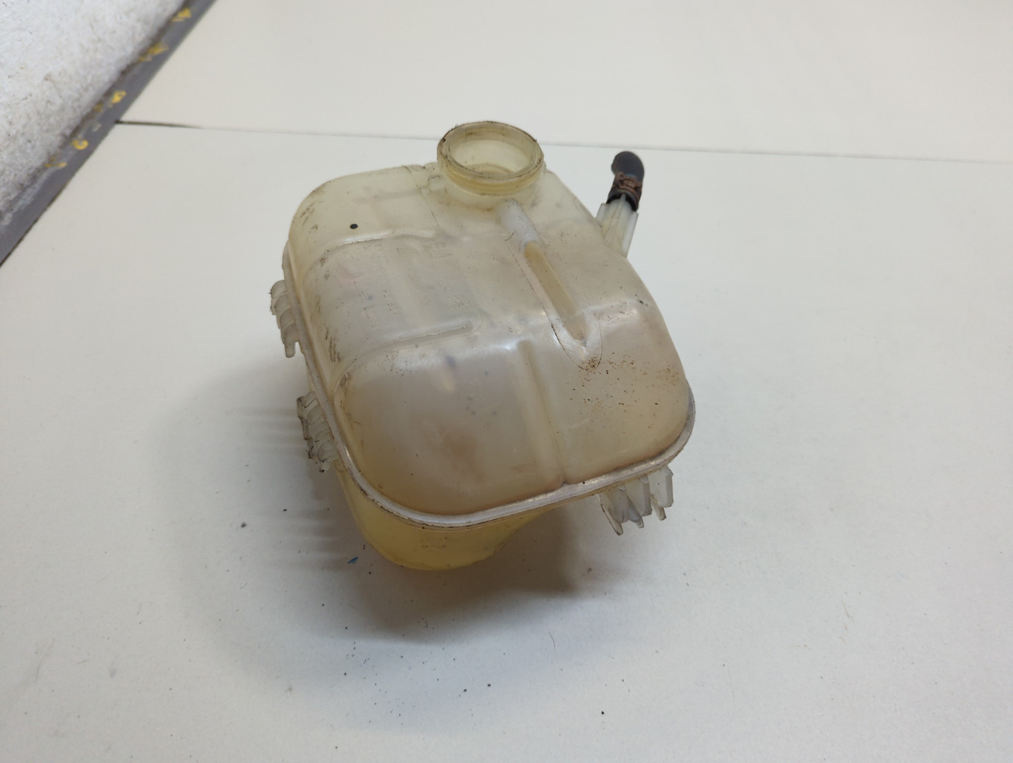 Бачок расширительный