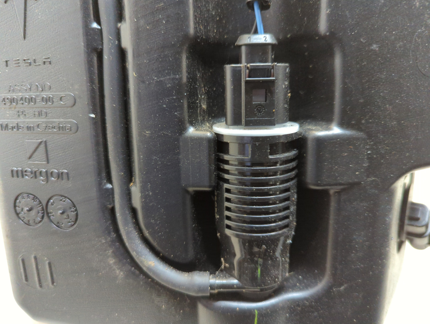 Бачок омывателя лобового стекла