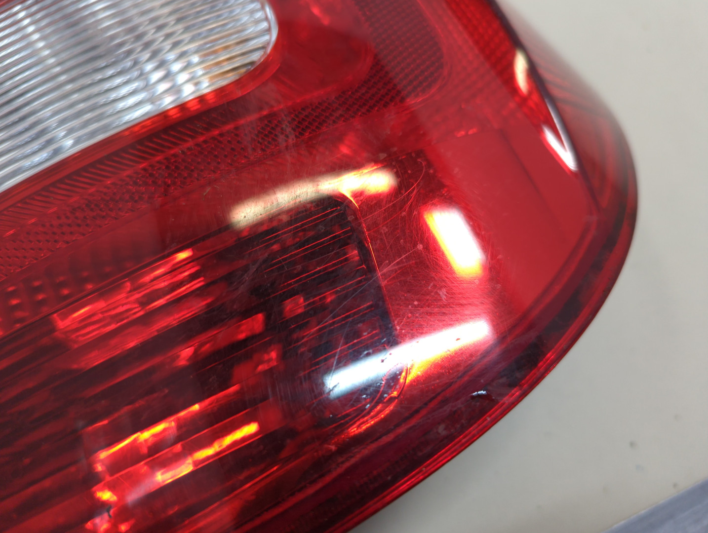 Фонарь задний правый