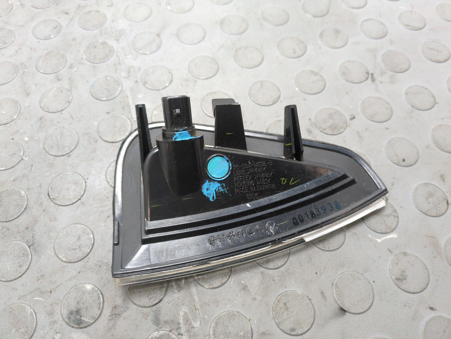 Повторитель на крыло левый