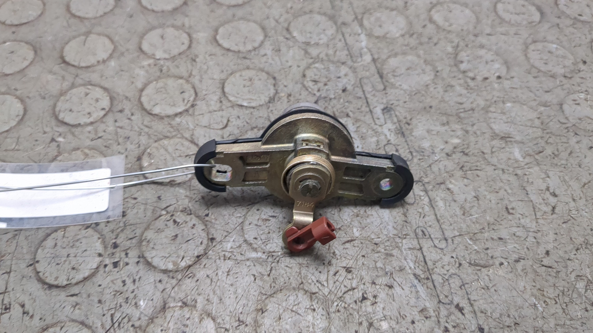 Вставка замка двери