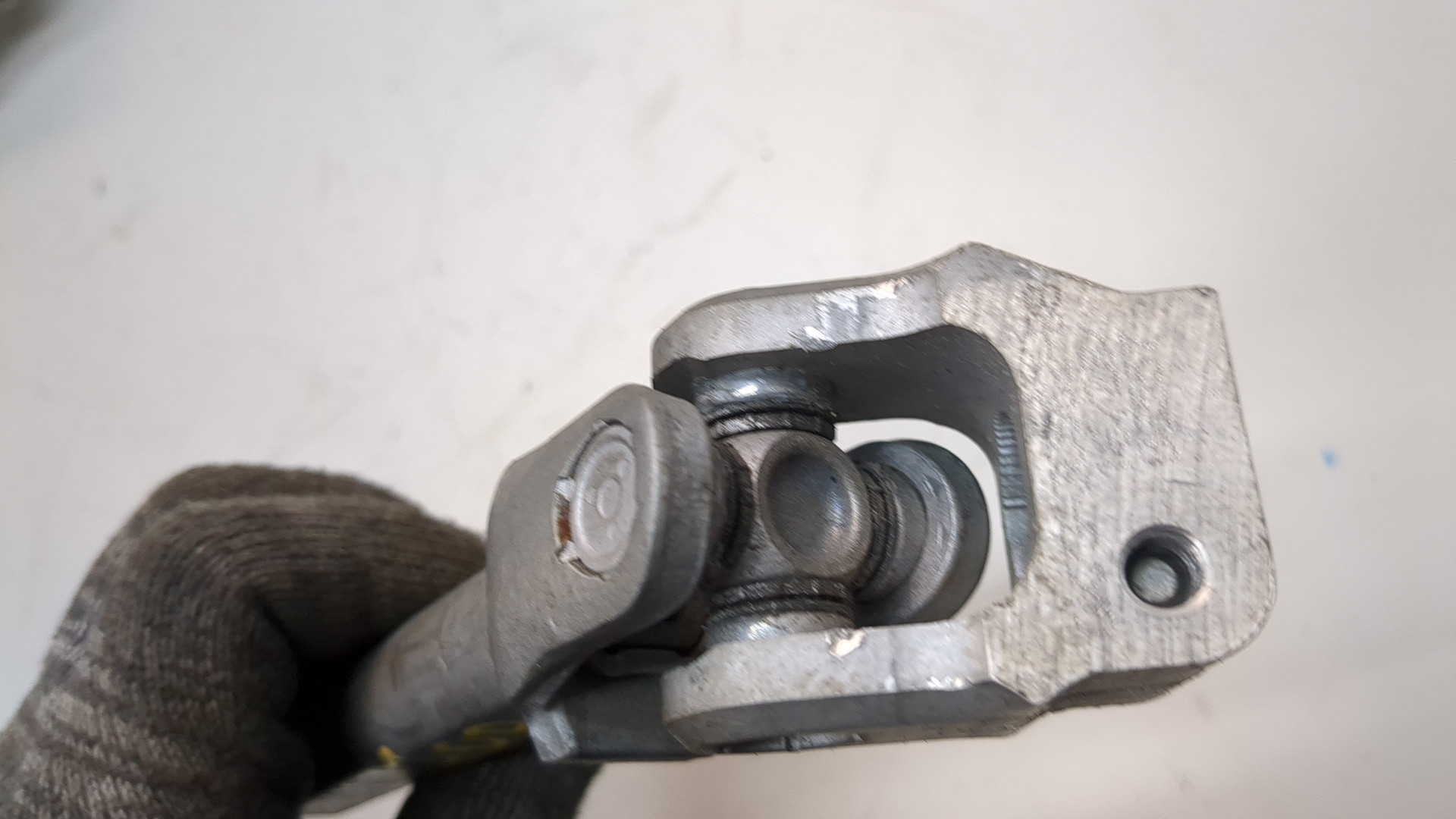 Кардан рулевой