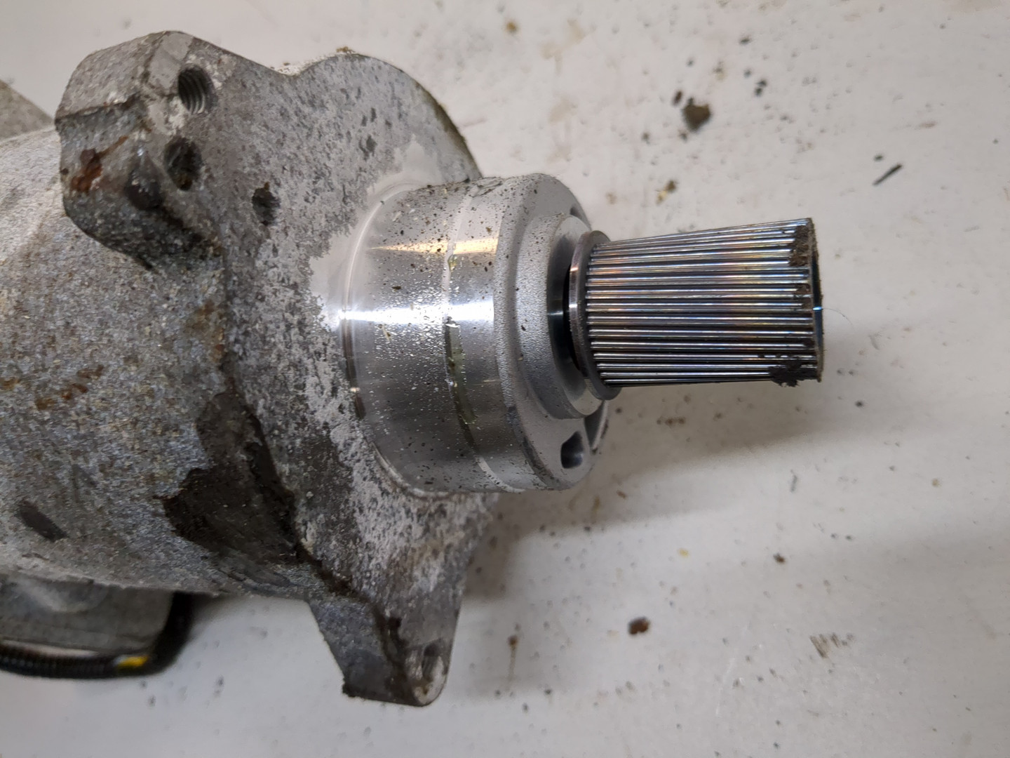 Серводвигатель рулевой рейки