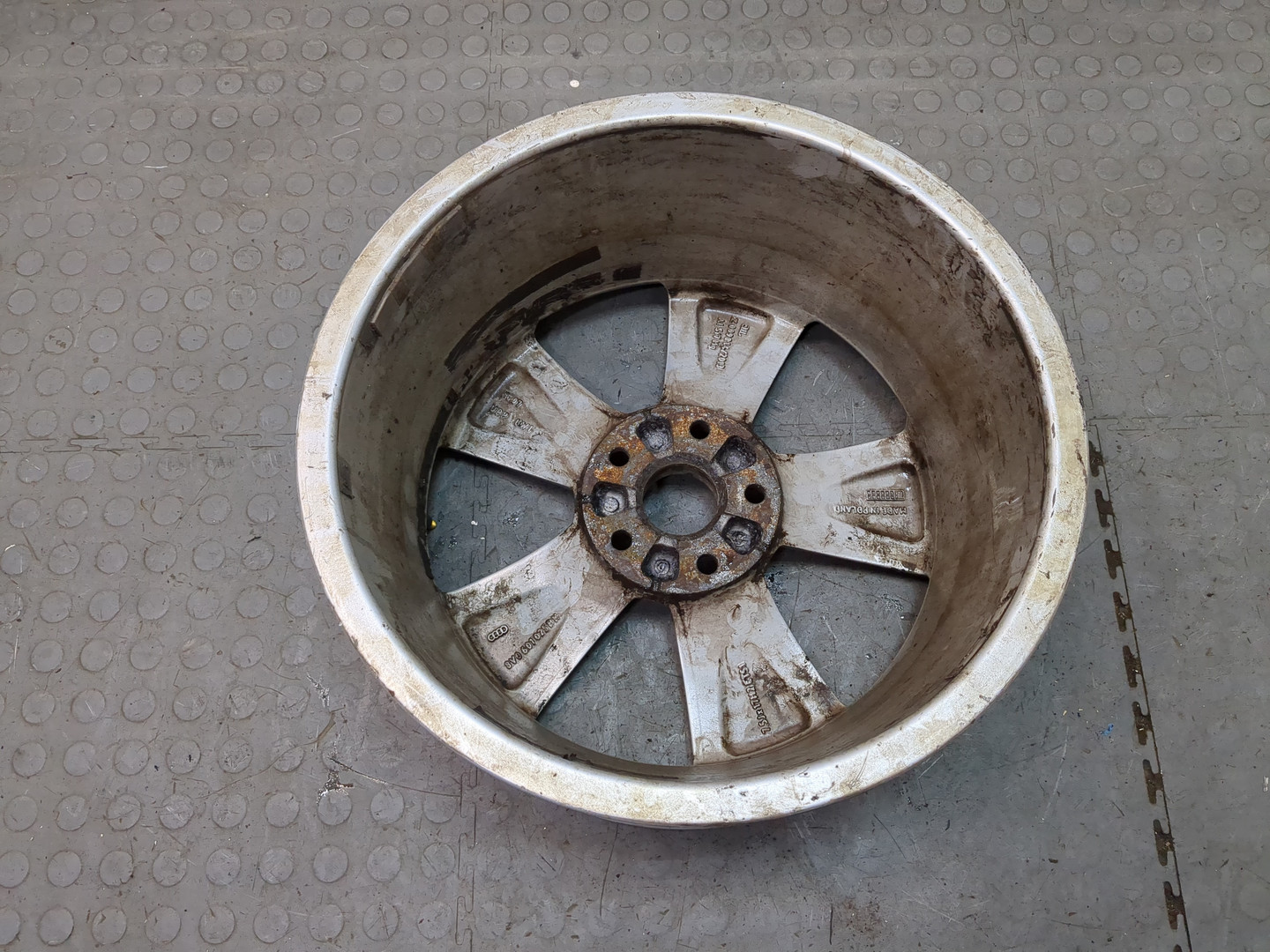 Диск колесный литой легкий сплав