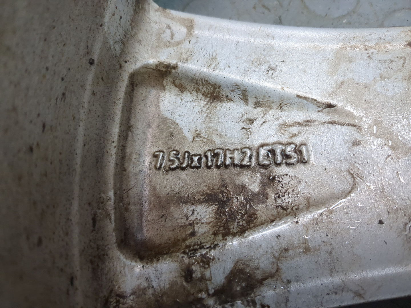 Диск колесный литой легкий сплав