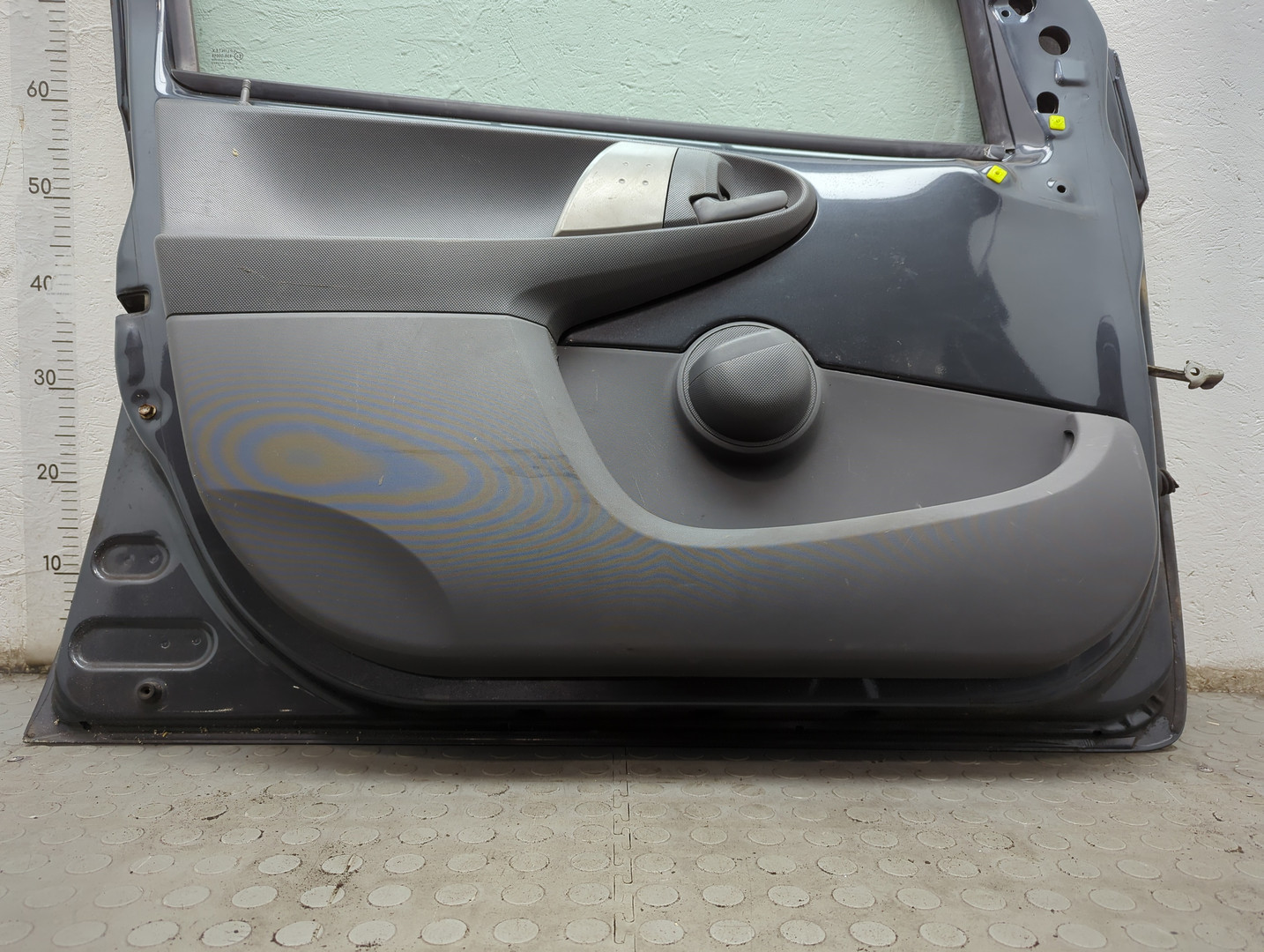 Дверь передняя левая