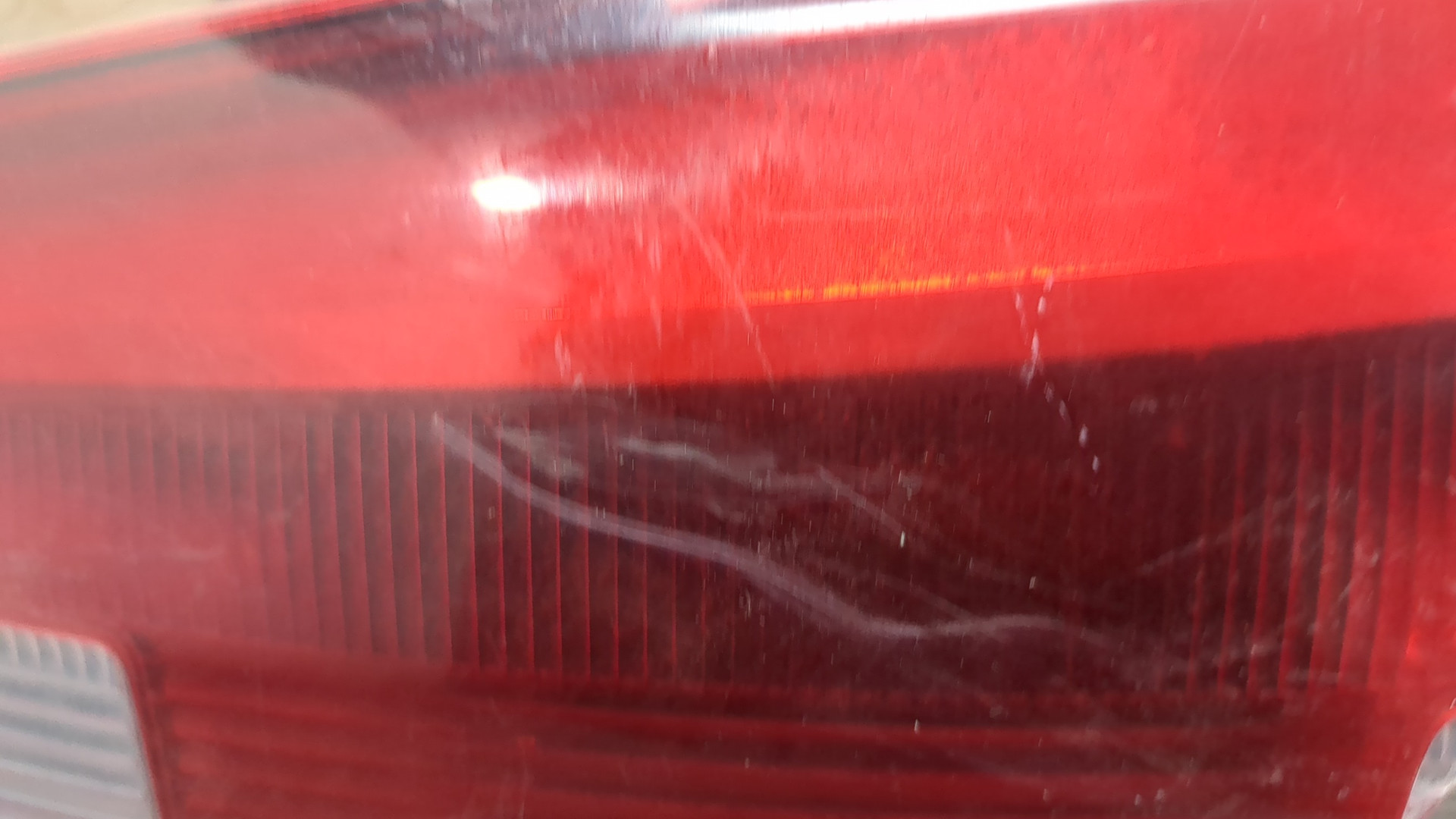 Фонарь задний внутренний правый