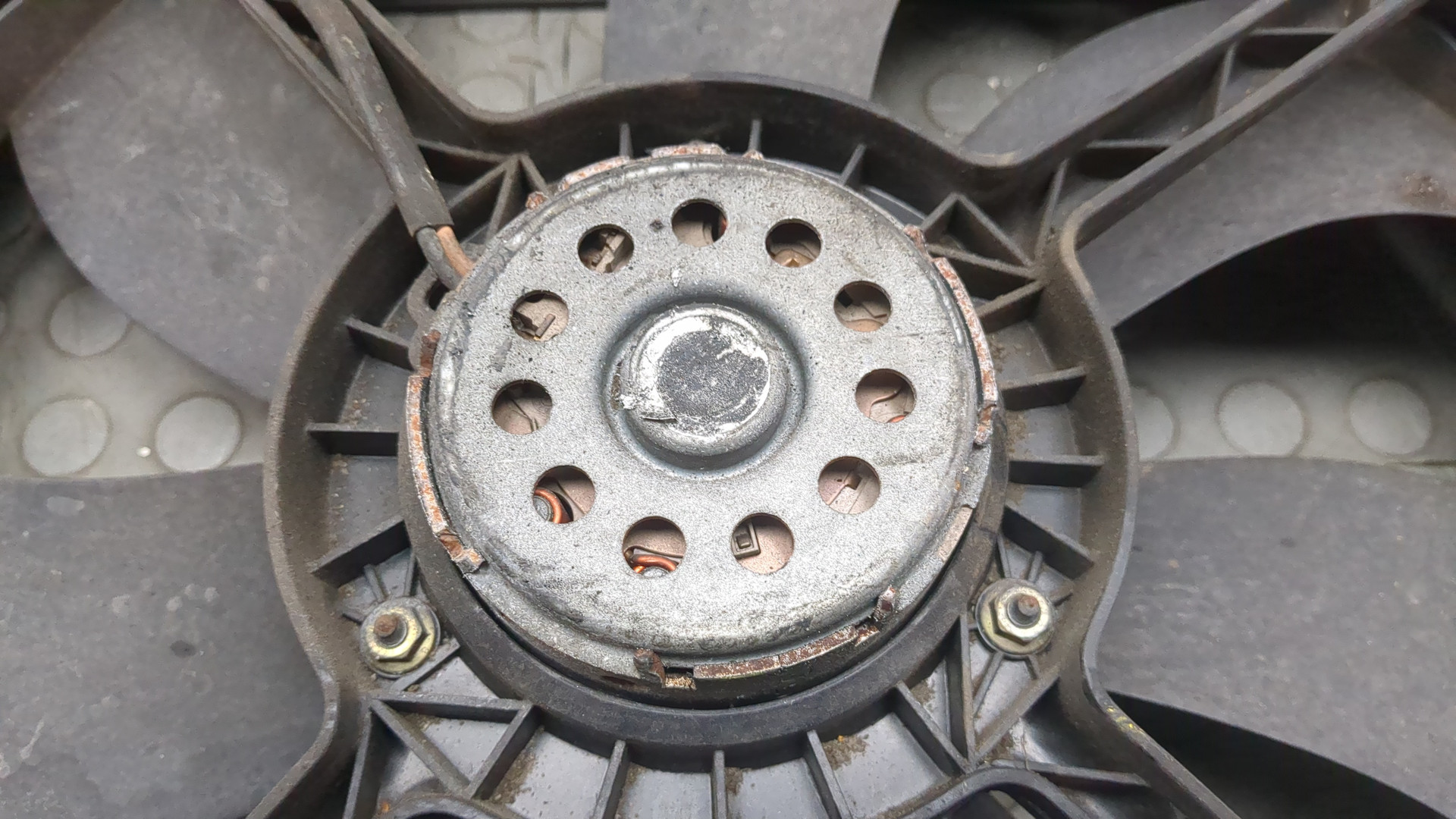 Вентилятор радиатора