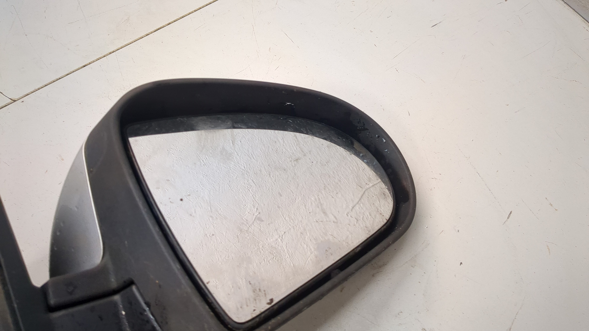 Зеркало правое электрическое