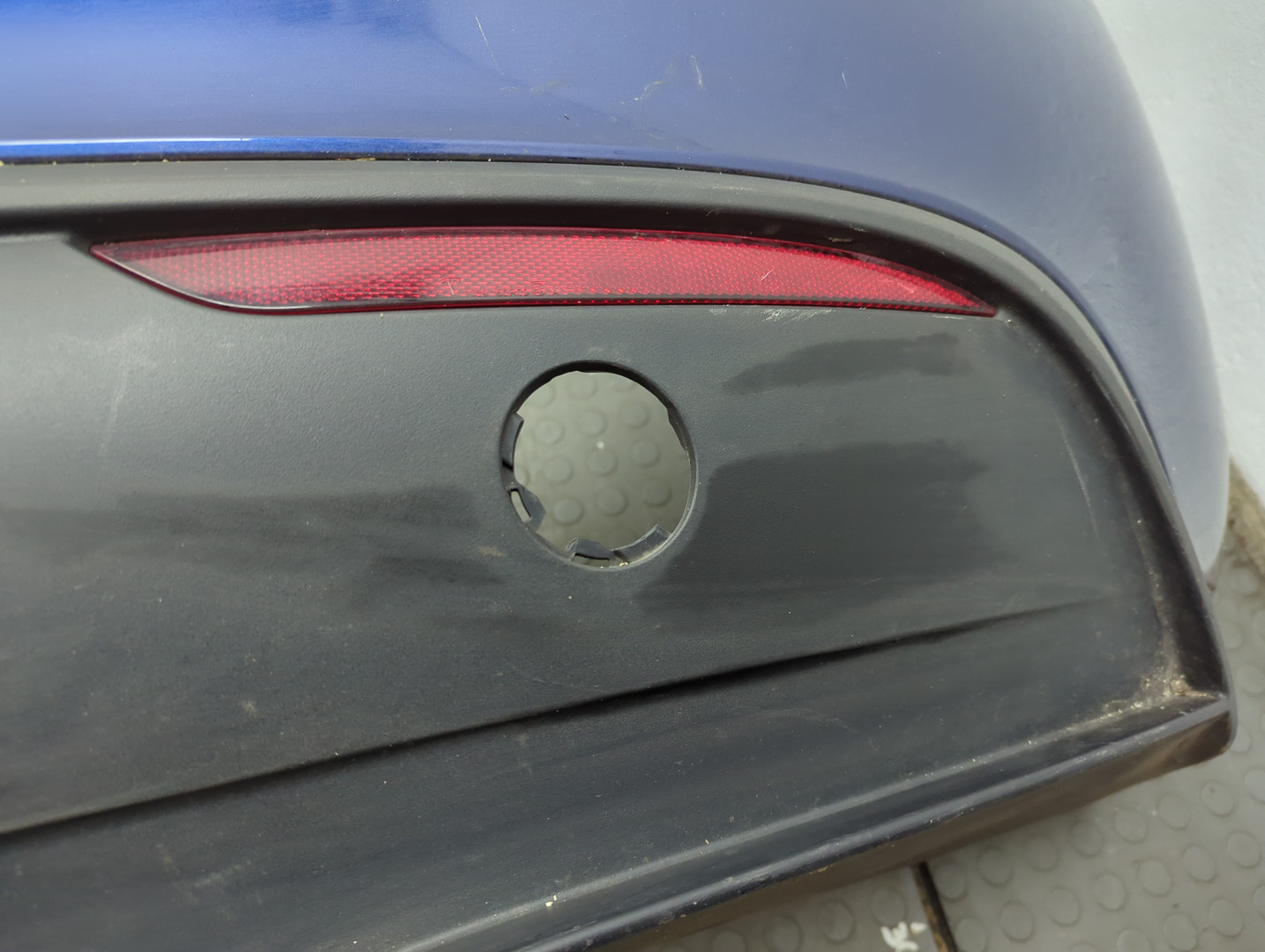 Бампер задний