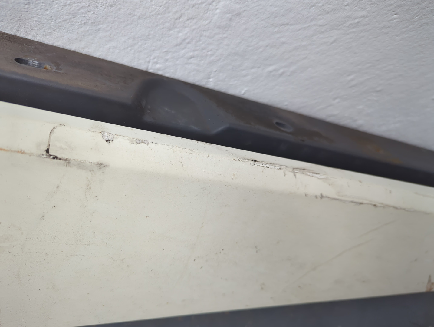 Подножка левая