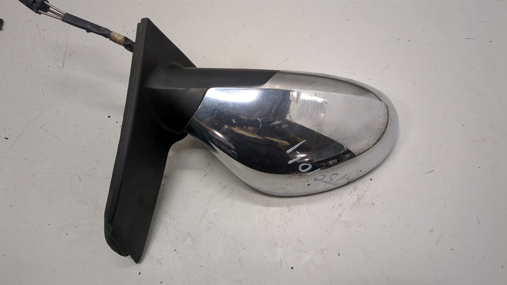 Зеркало правое электрическое