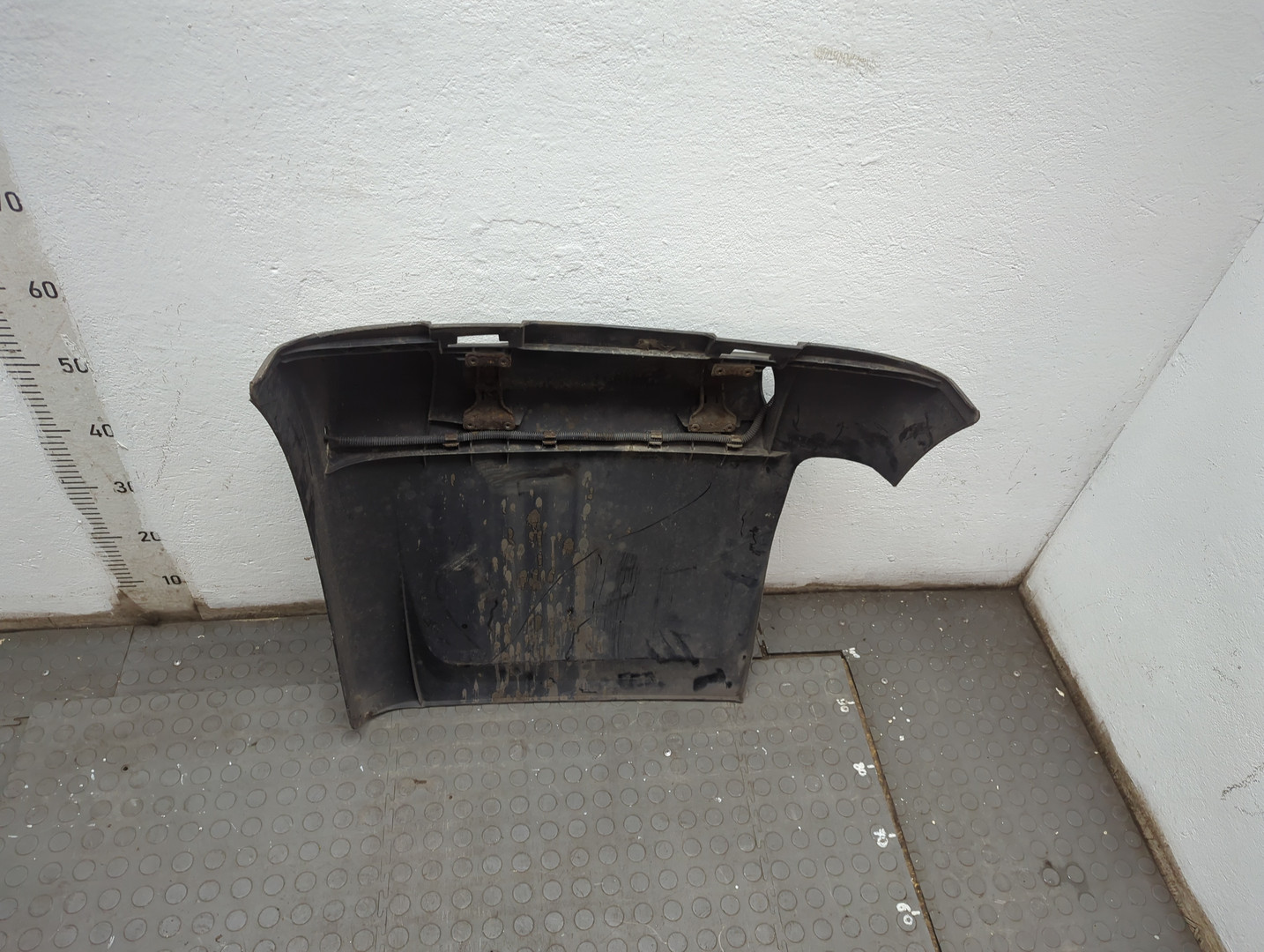 Крыло заднее правое