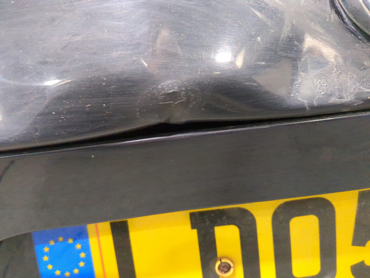 Дверь багажника