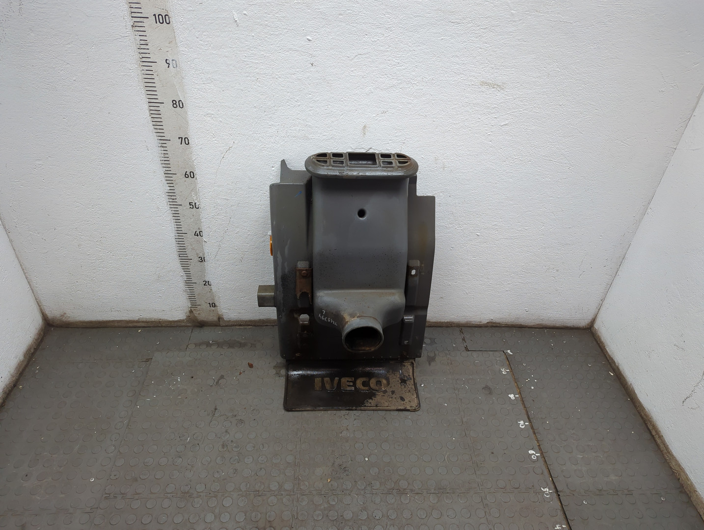 Крыло заднее левое