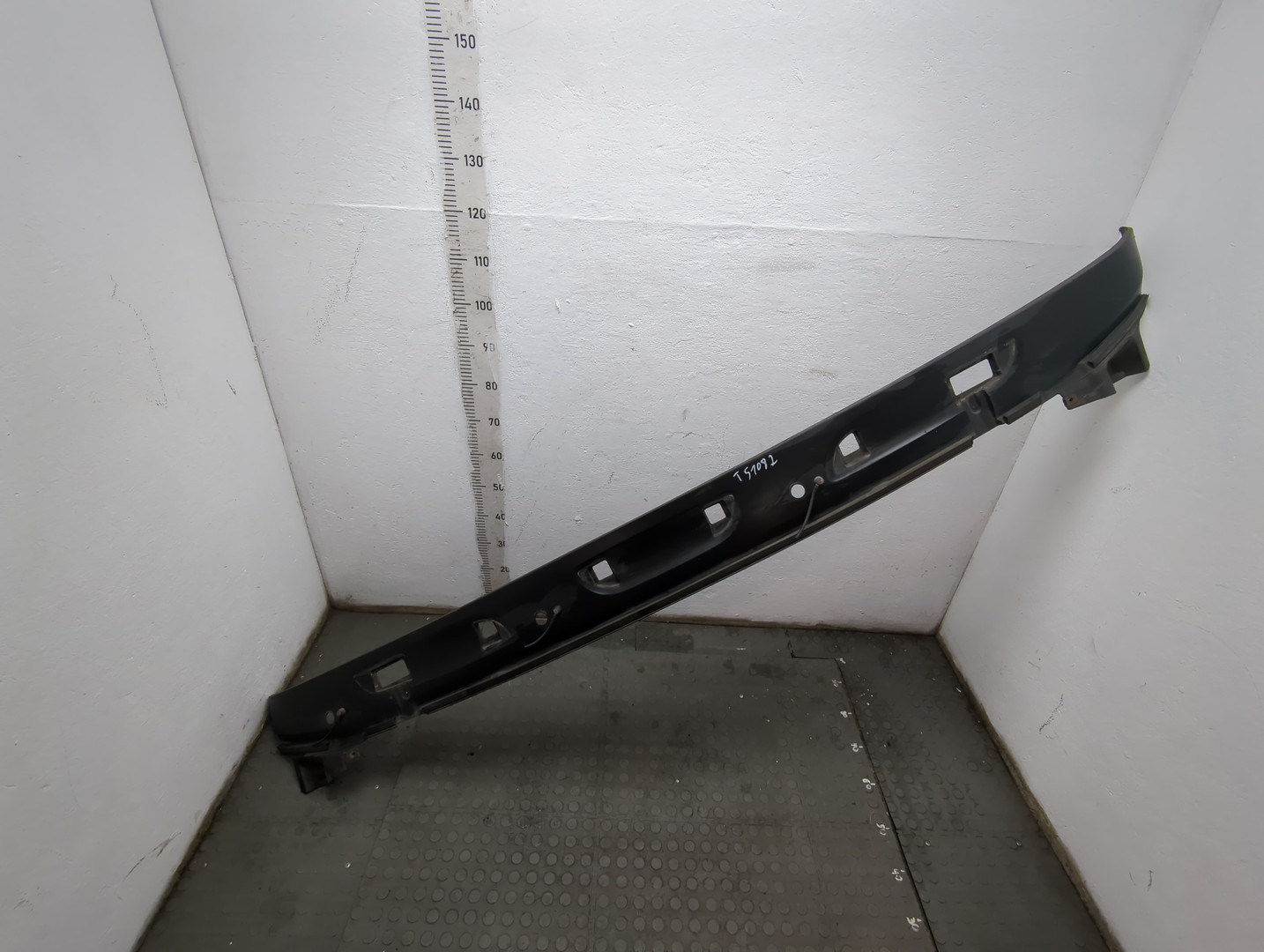 Решетка стеклоочистителей (Жабо)