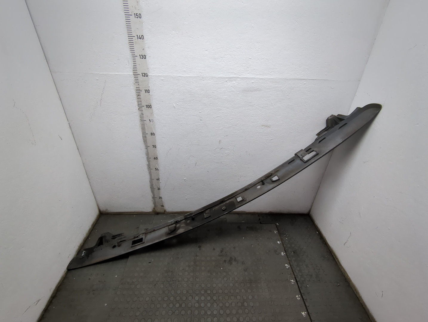 Решетка стеклоочистителей (Жабо)