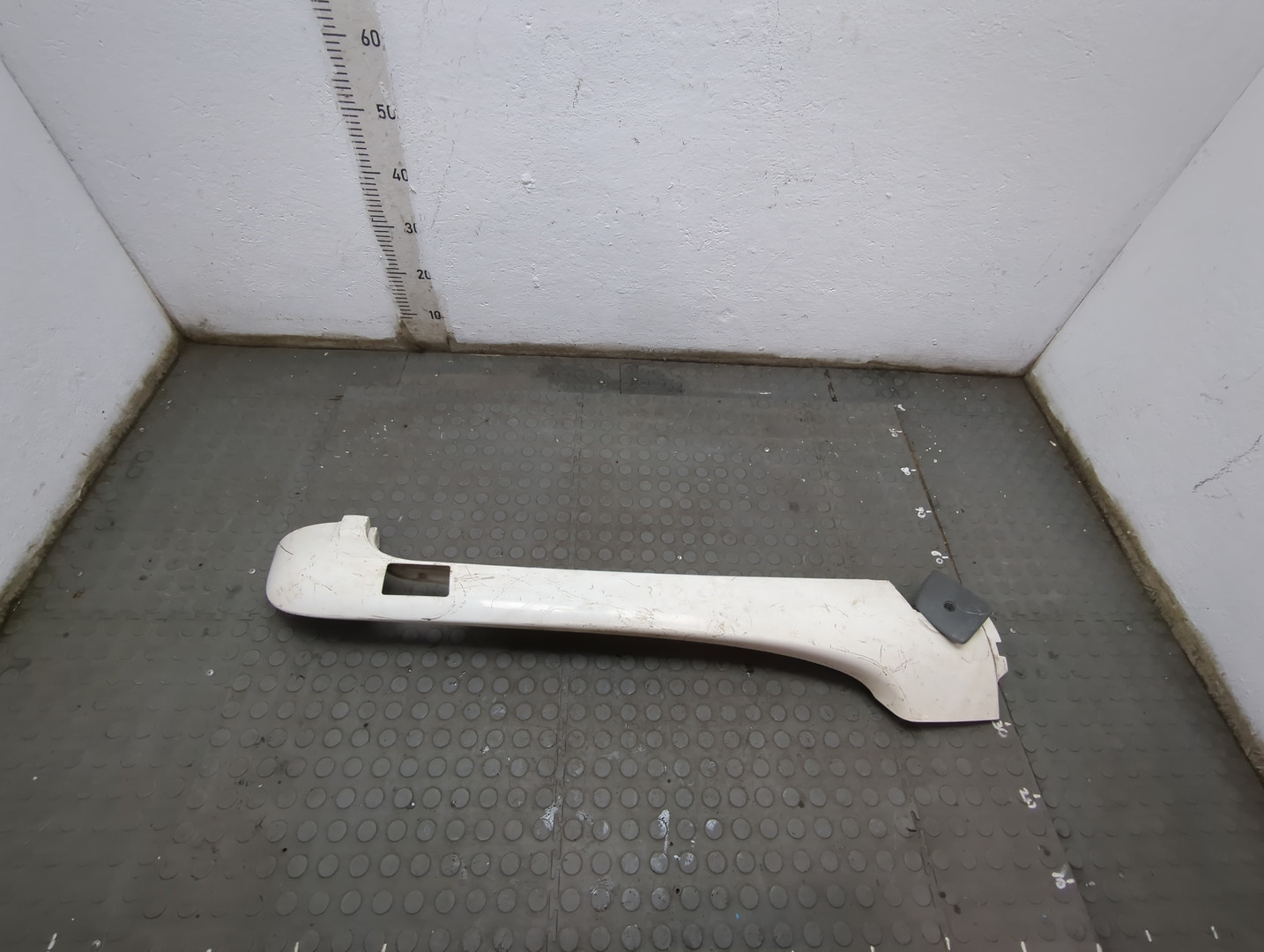 Молдинг лобового стекла