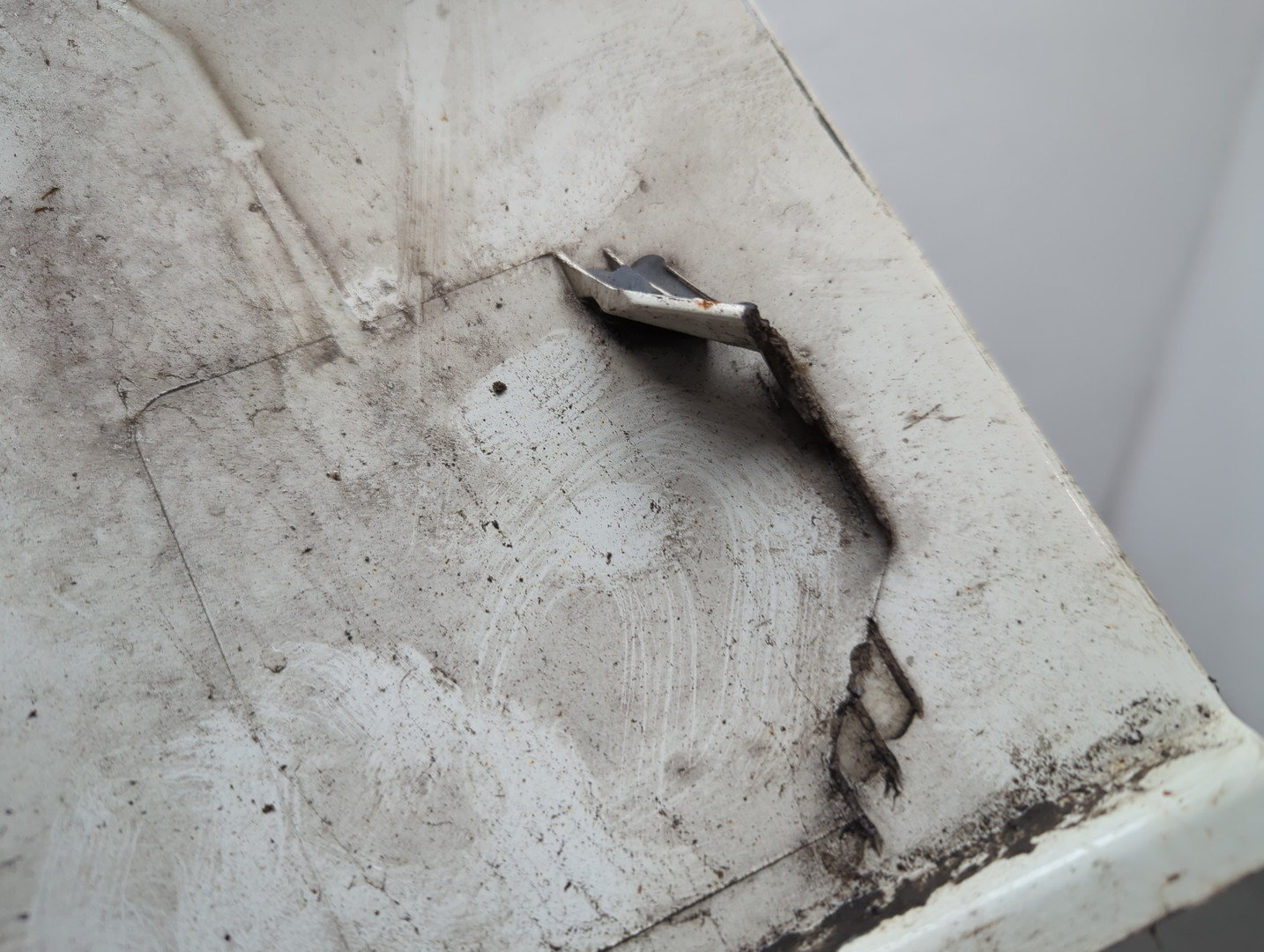 Молдинг лобового стекла