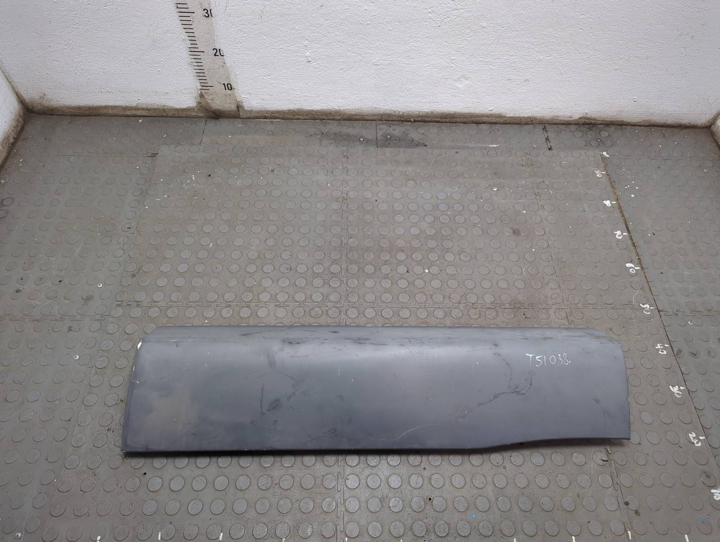 Кузовной элемент