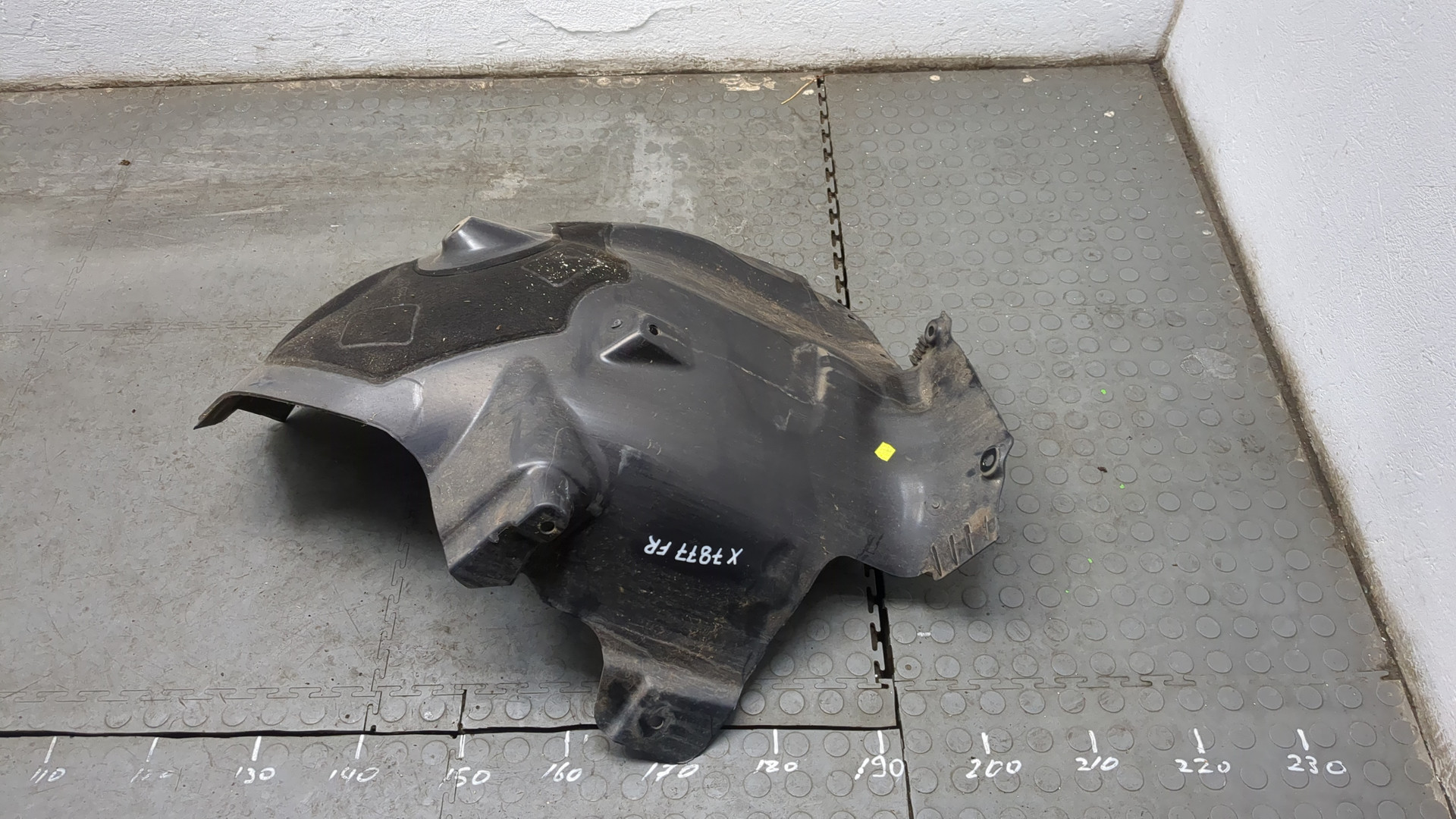 Локер передний правый