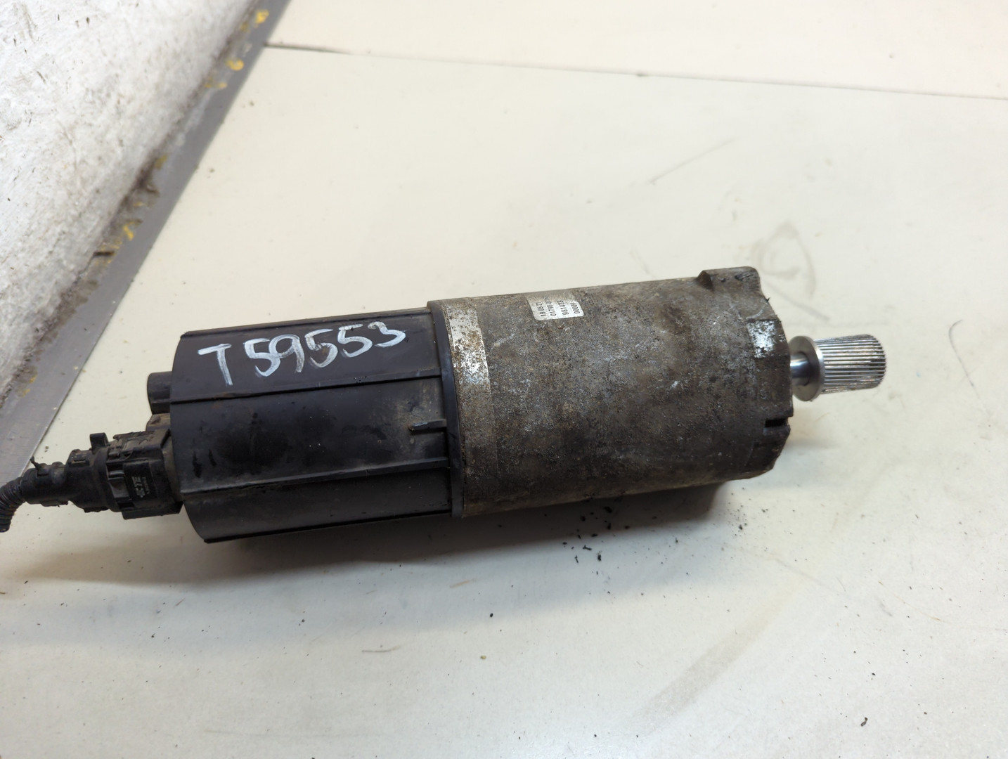 Серводвигатель рулевой рейки