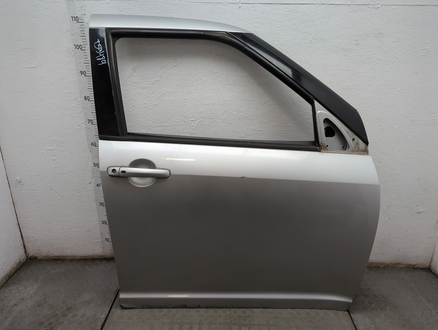 Дверь передняя правая