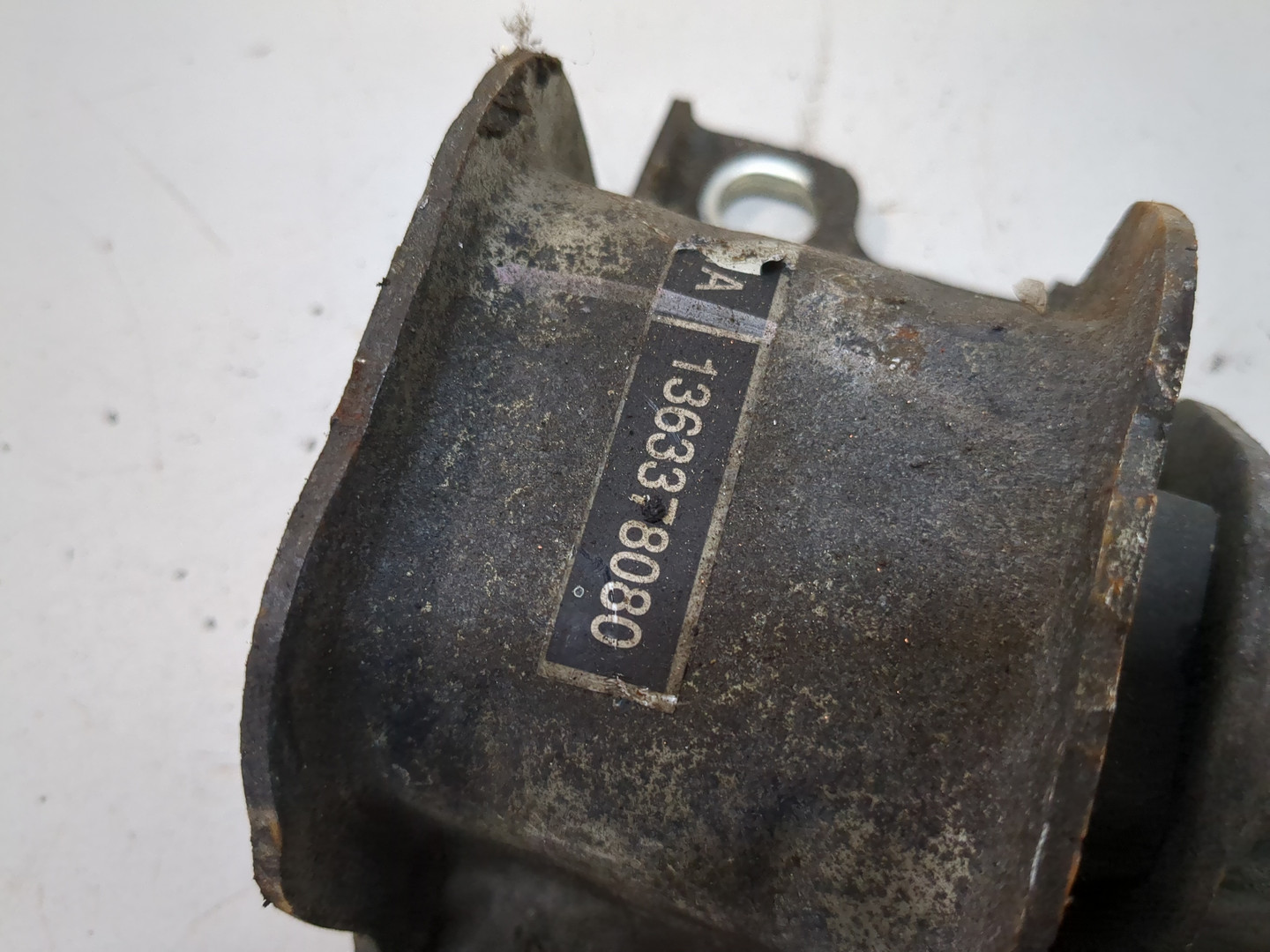 Опора двигателя правая