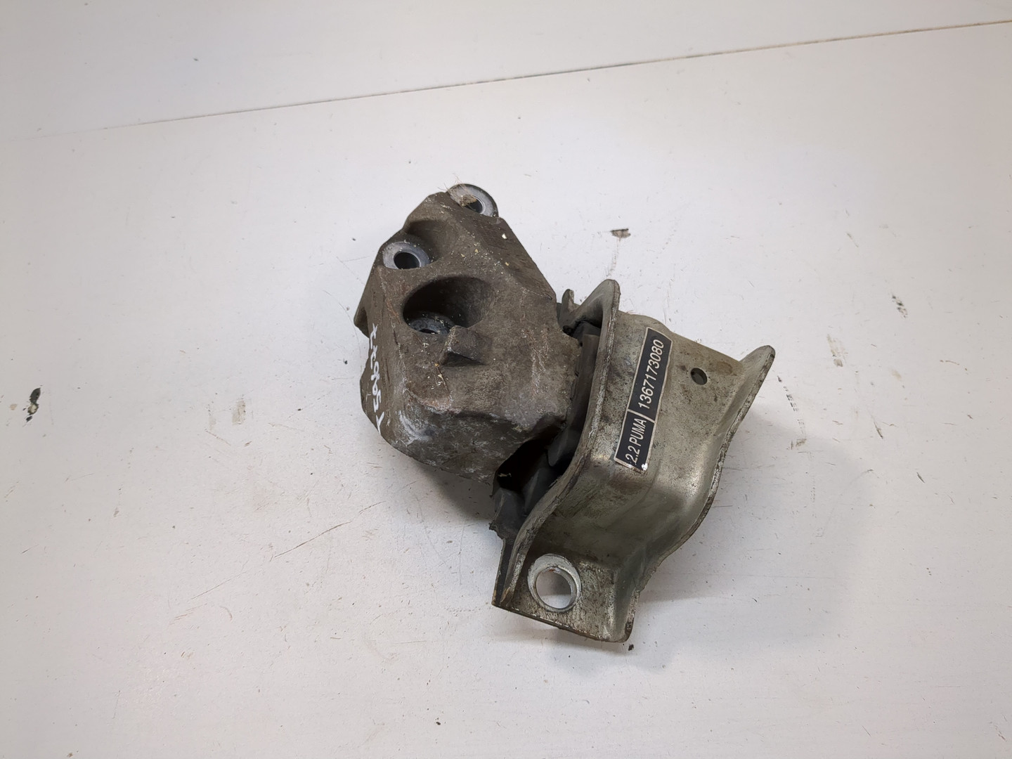 Опора двигателя