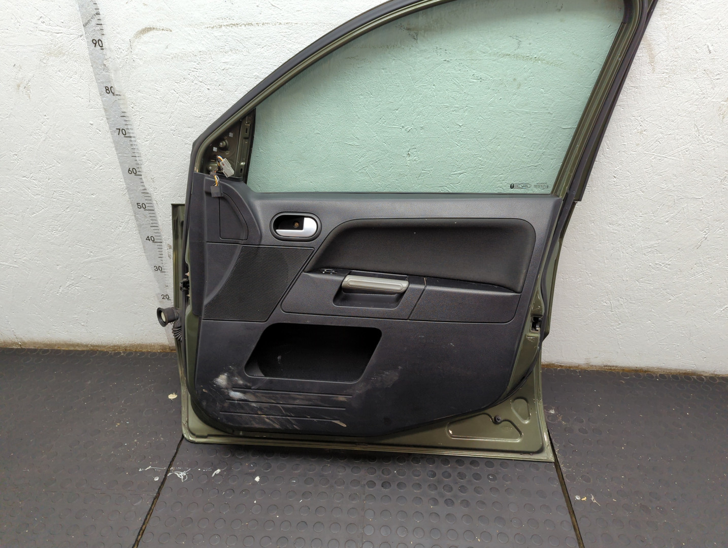 Дверь передняя правая