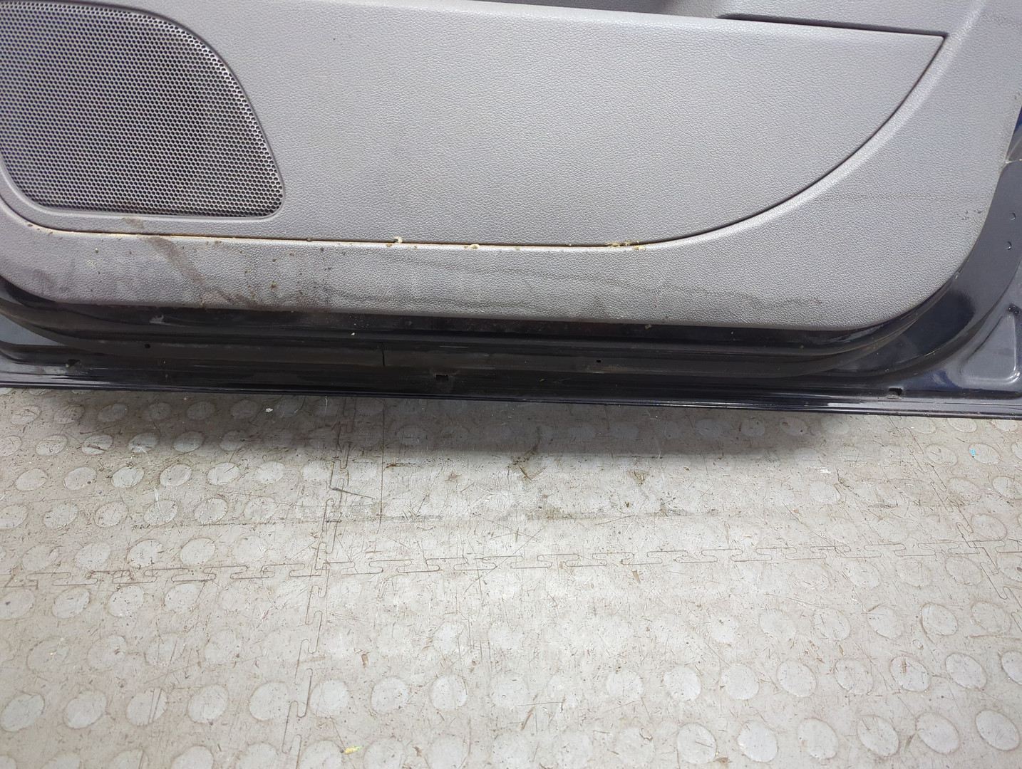 Дверь передняя правая