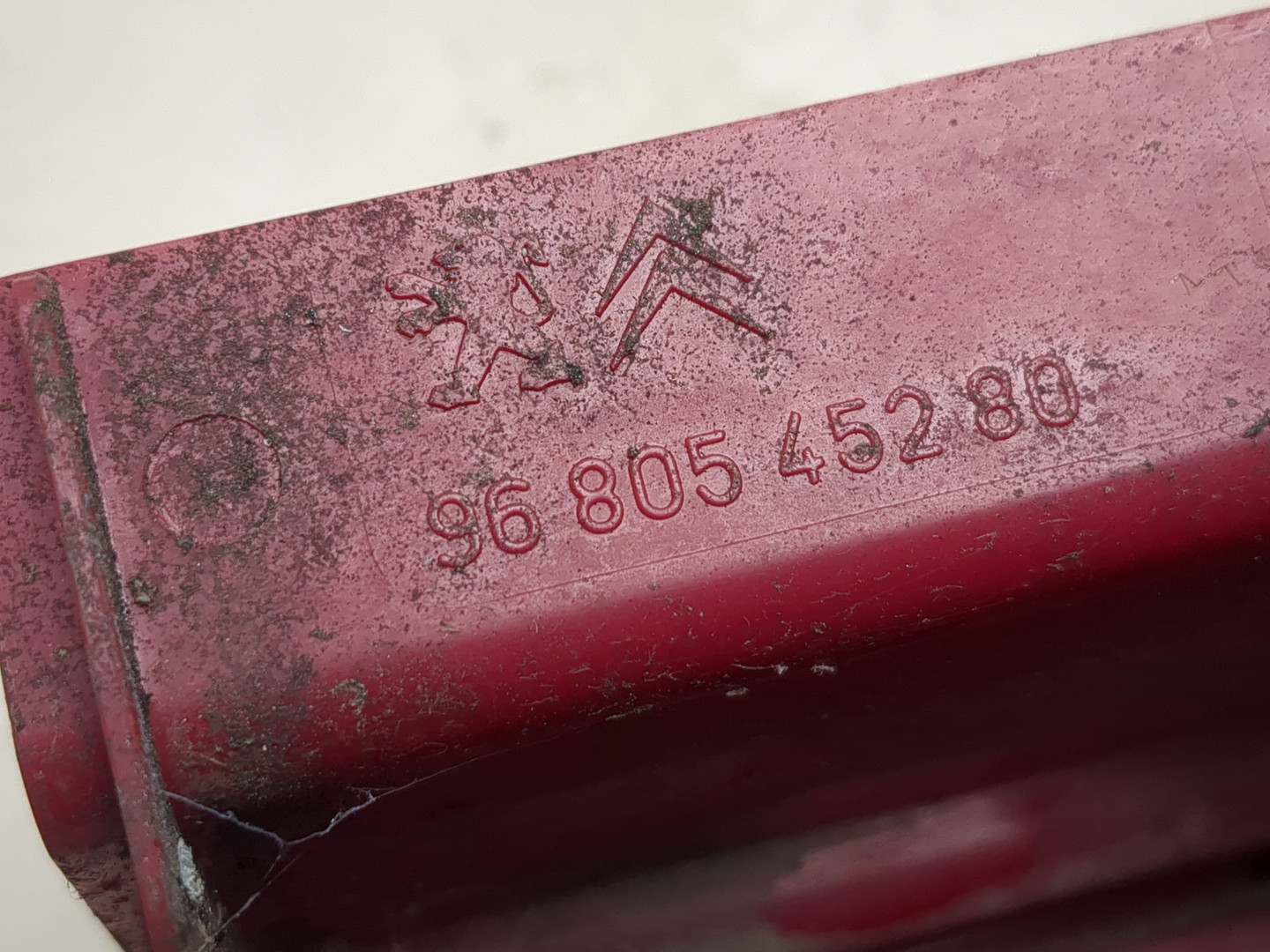 Фонарь задний левый