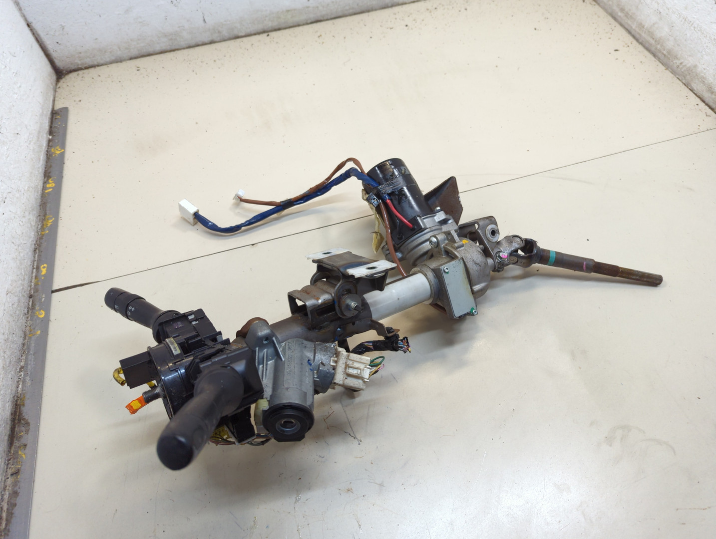 Серводвигатель рулевой рейки