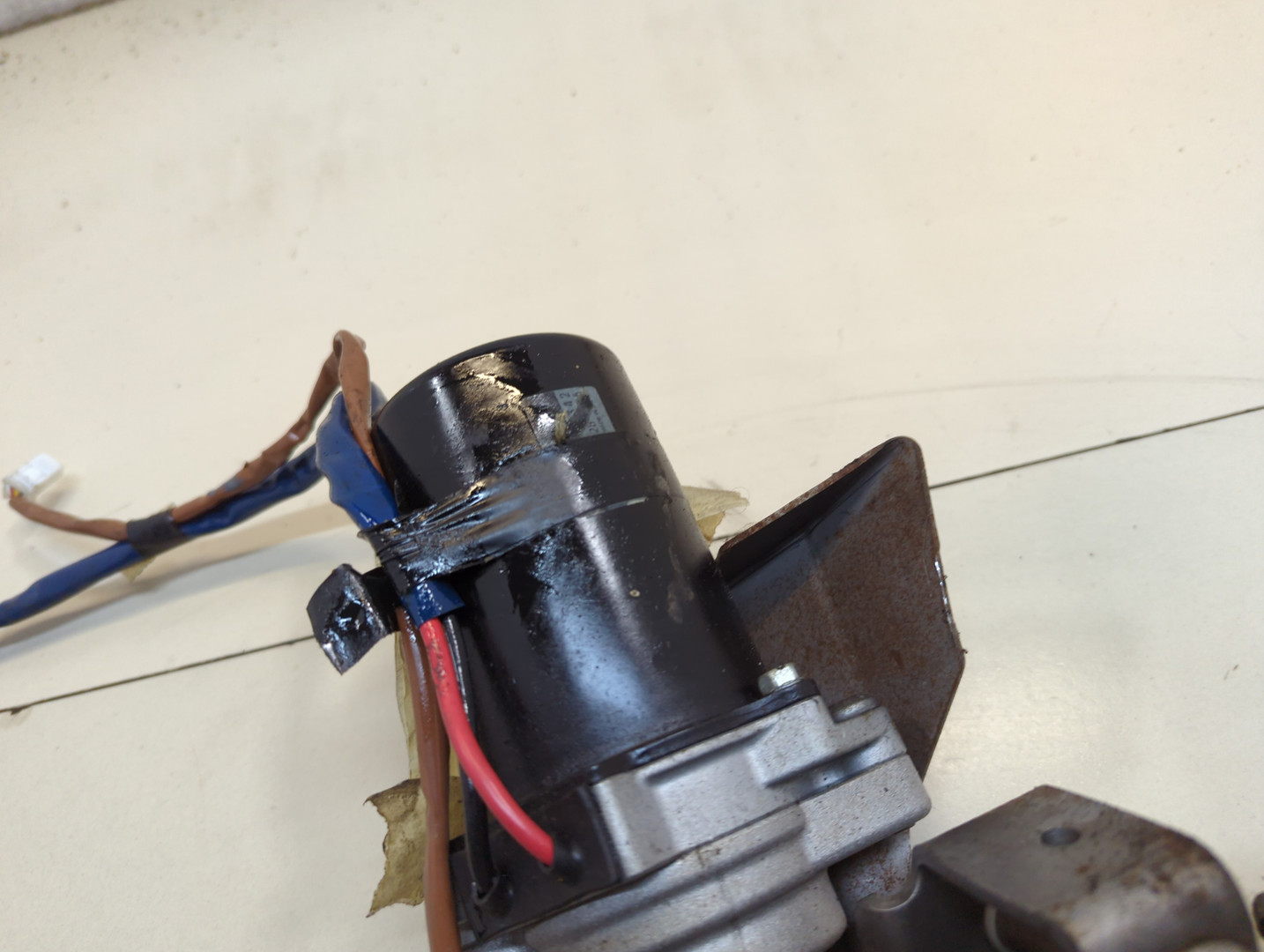 Серводвигатель рулевой рейки