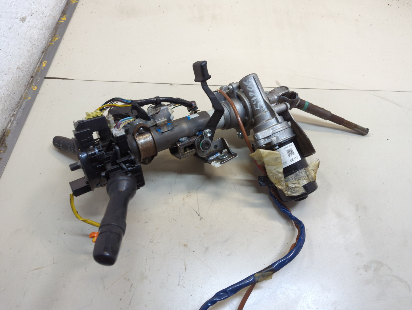 Серводвигатель рулевой рейки