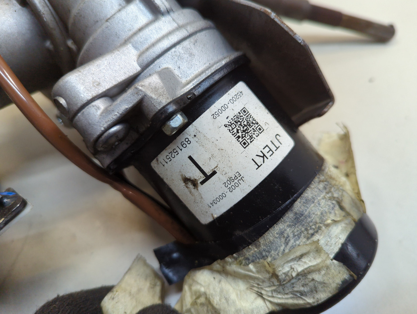 Серводвигатель рулевой рейки