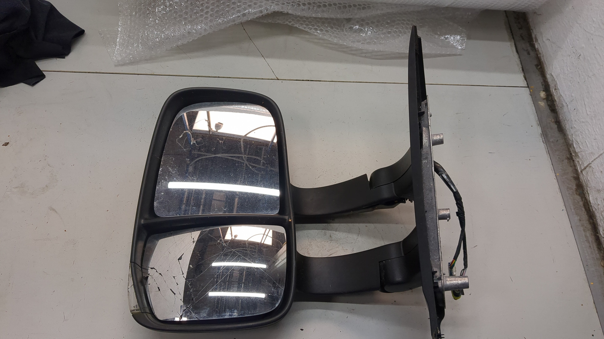 Зеркало левое электрическое