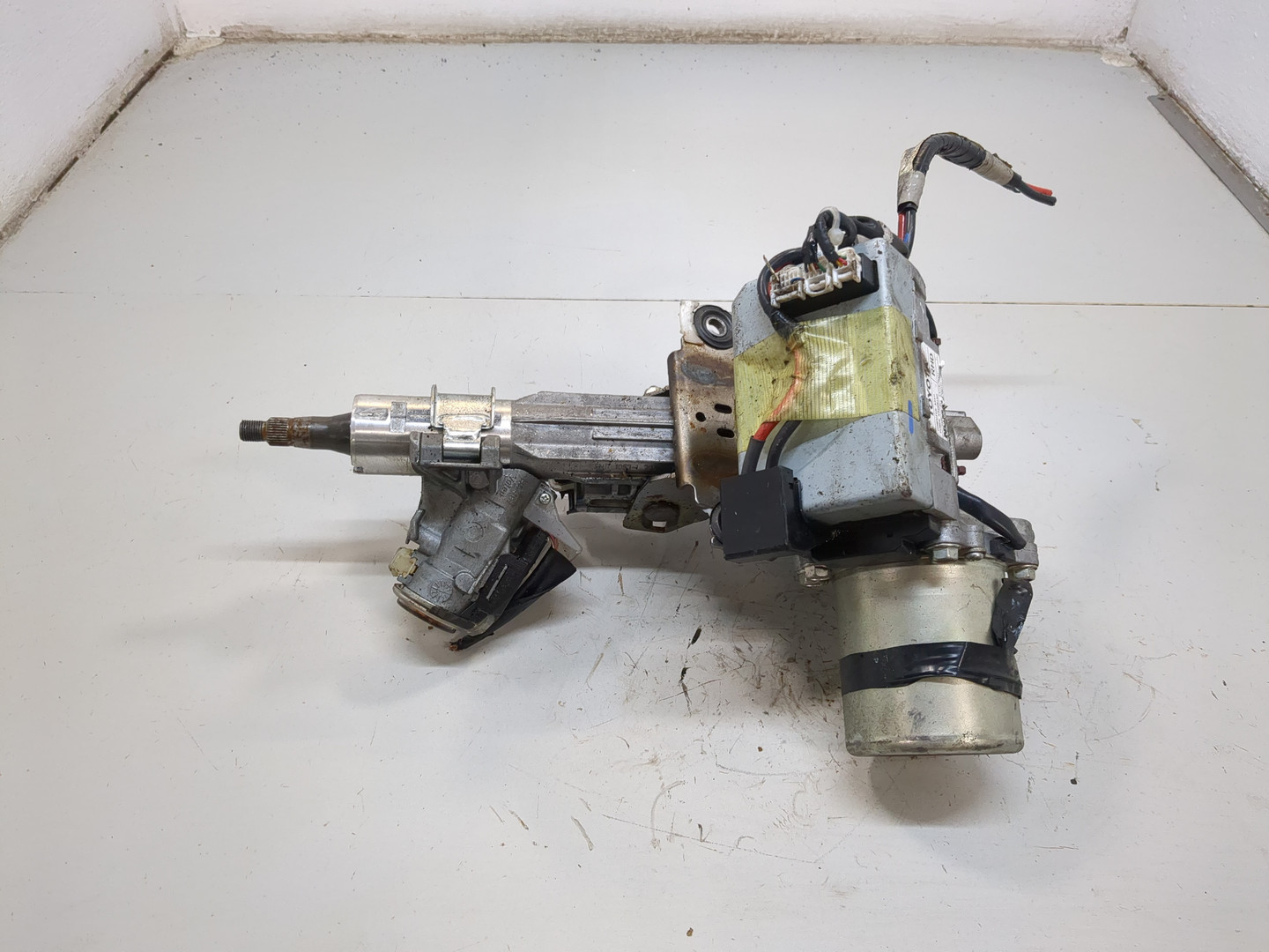 Серводвигатель рулевой рейки