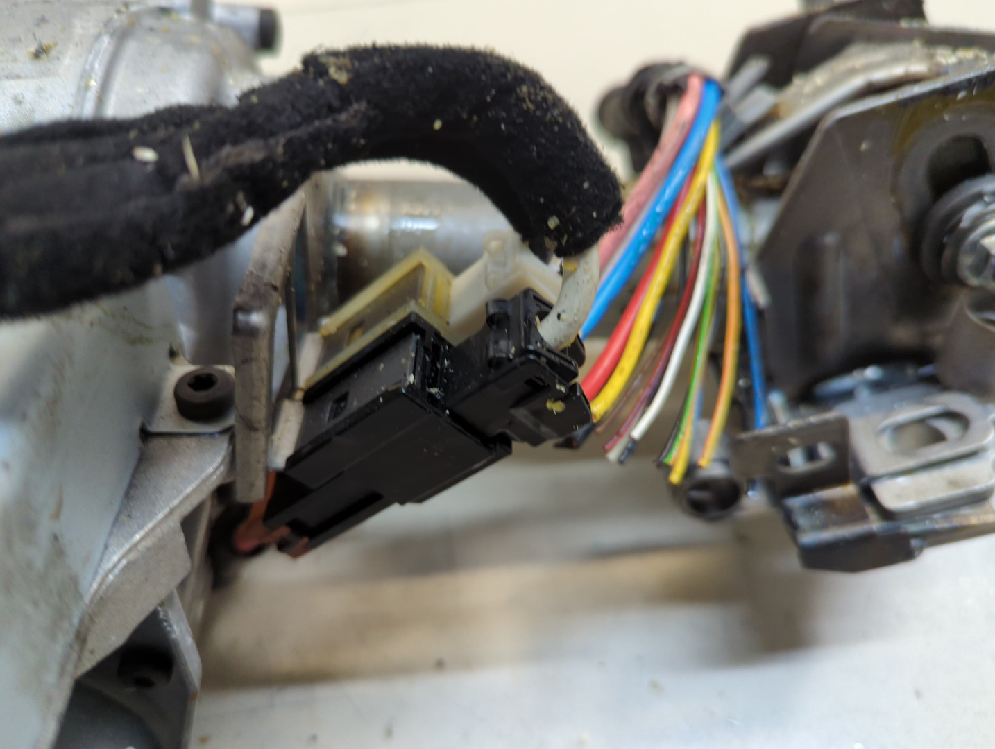 Серводвигатель рулевой рейки