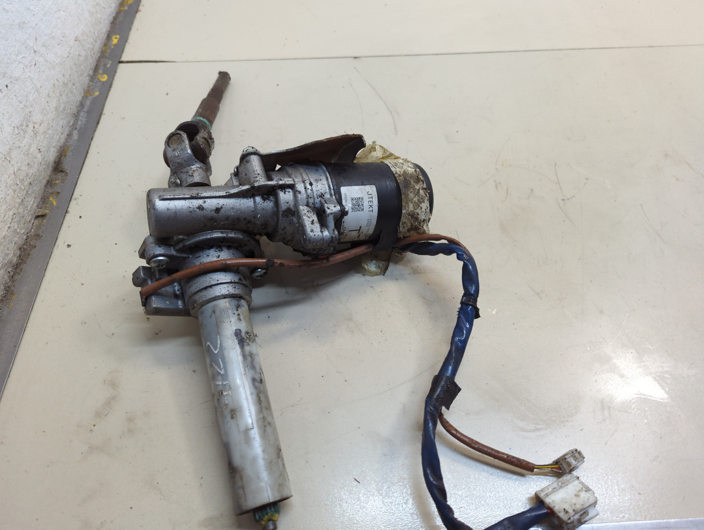 Серводвигатель рулевой рейки