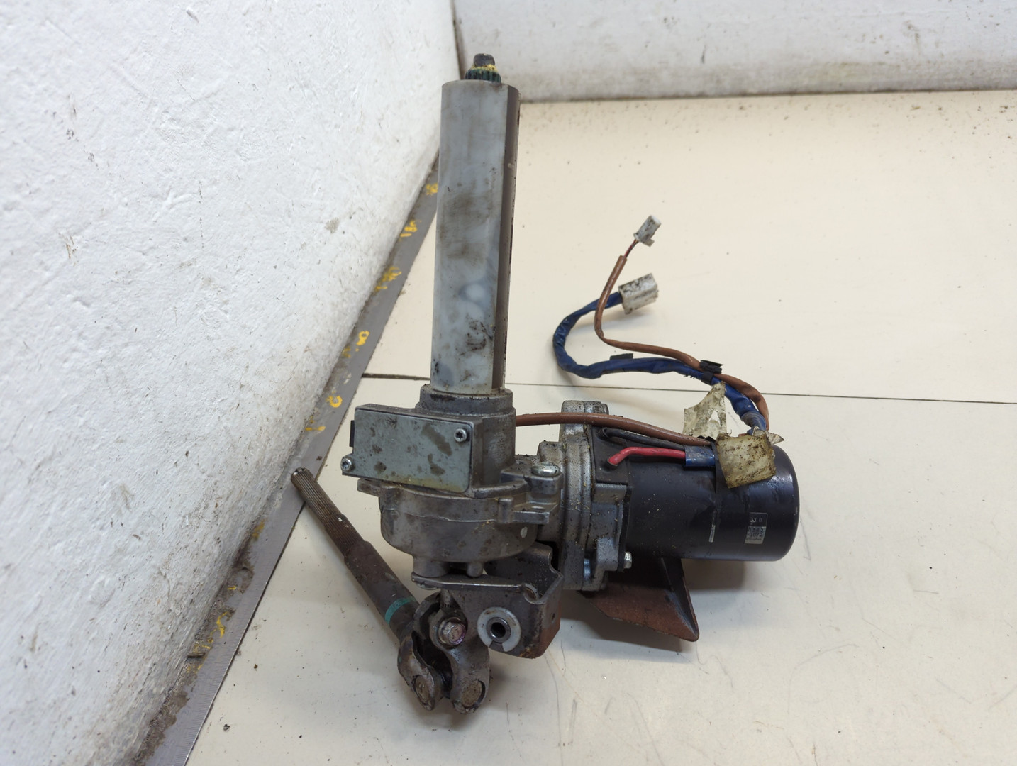 Серводвигатель рулевой рейки