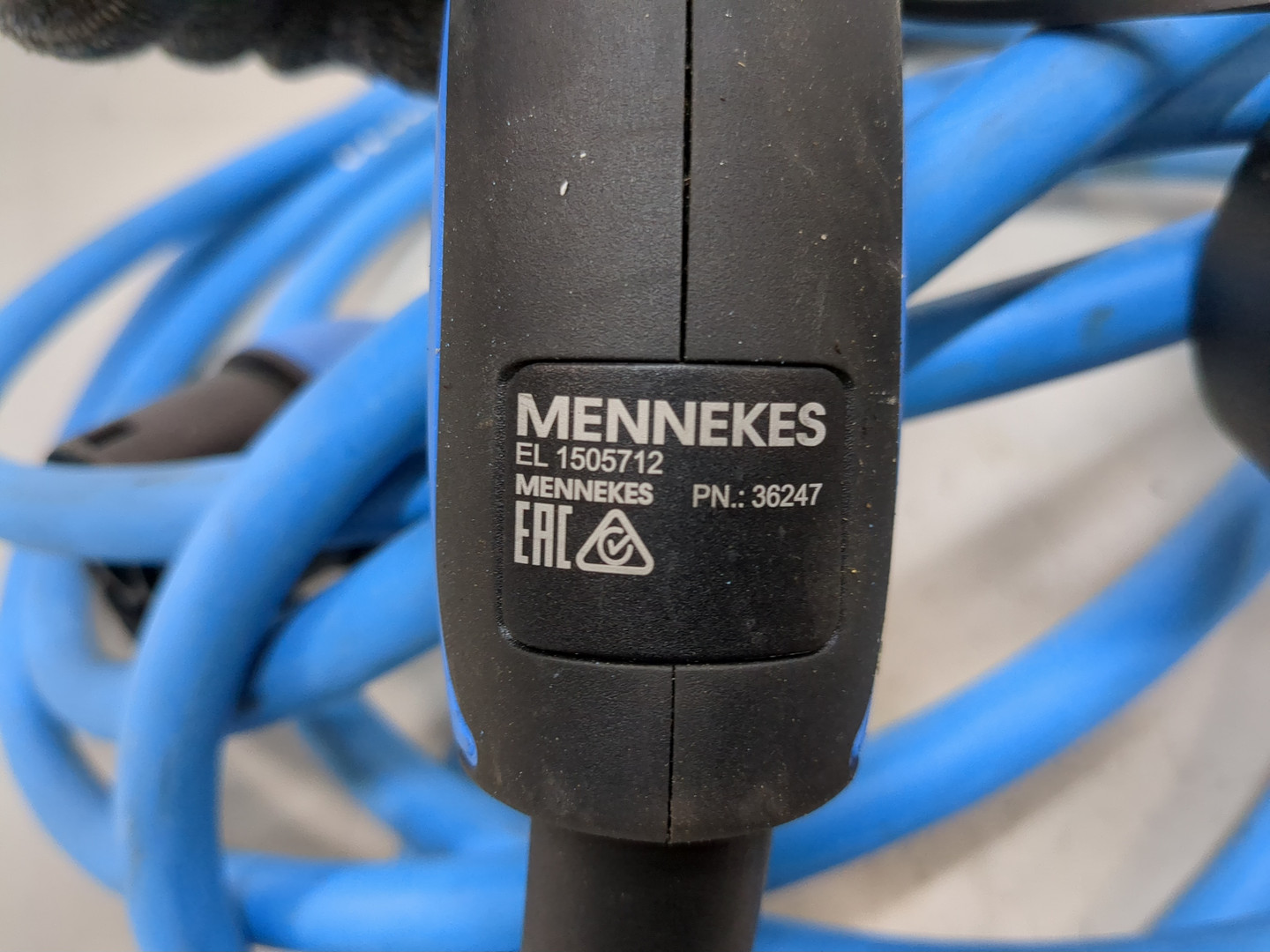 Зарядное устройство (кабель зарядный)