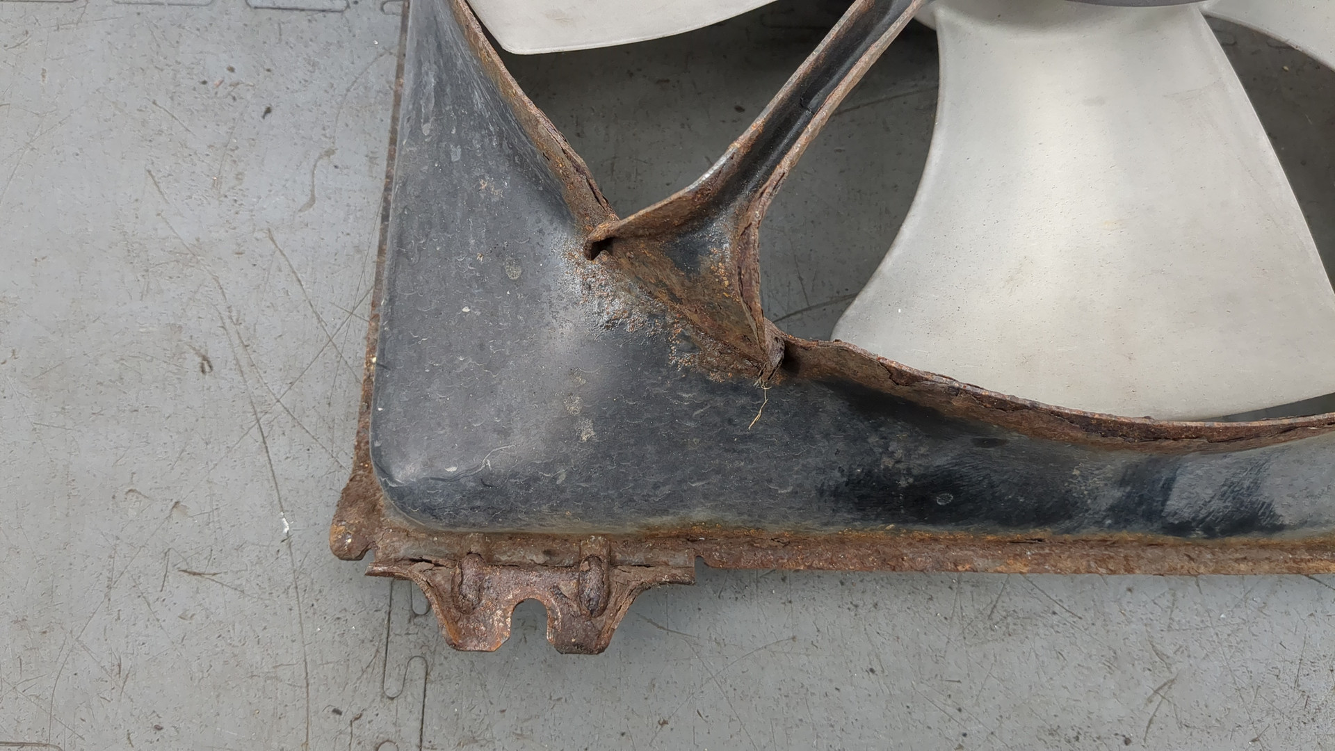 Вентилятор радиатора