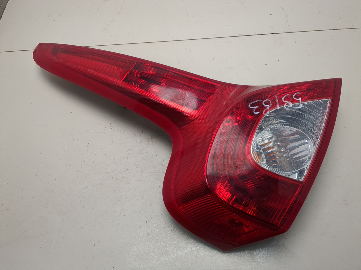 Фонарь задний левый